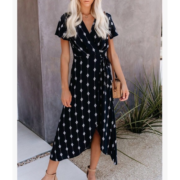 NWOT VICI Diamonds in the Sky Midi Wrap Dress
